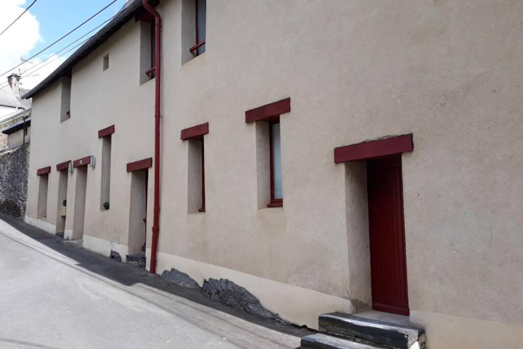 Appartement Dans Maison De 1789 Au Centre De Vitre Exteriér fotografie