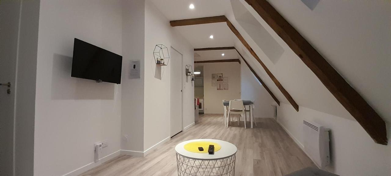 Appartement Dans Maison De 1789 Au Centre De Vitre Exteriér fotografie